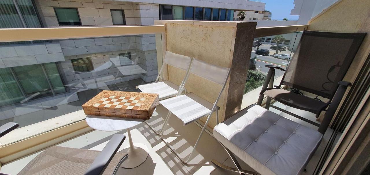 Bnbisrael Apartments - Ramat Yam Marine Herzelia エクステリア 写真